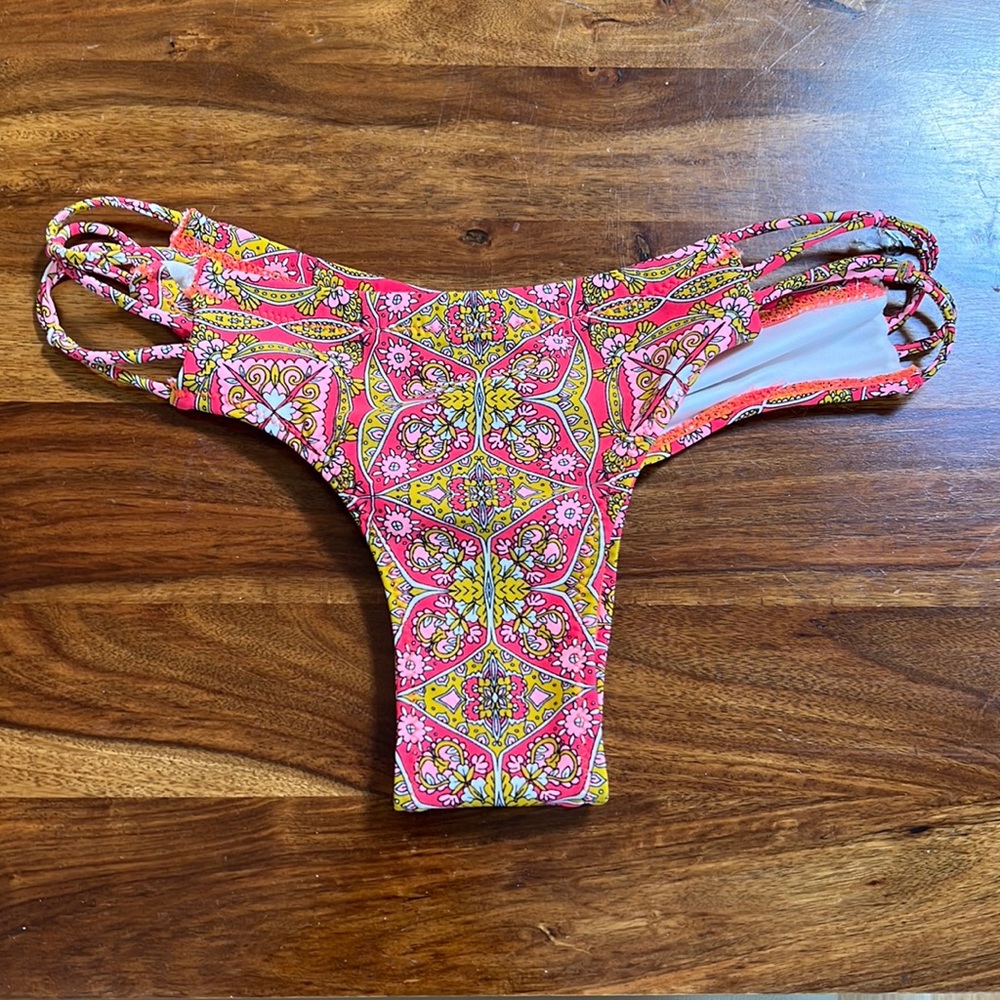 Volcom Pink Yellow Patterned Bikini Bottoms